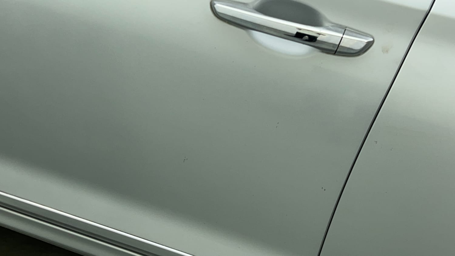 Used 2019 Hyundai Verna SX (O) 1.6 VTVT AT Petrol Automatic dents MINOR SCRATCH