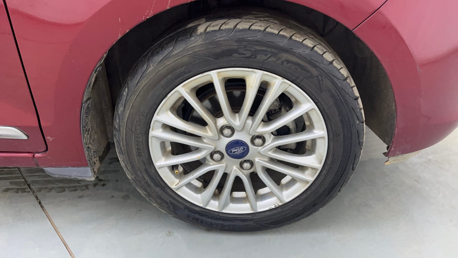 Used 2019 Ford Figo Aspire Titanium 1.2 Ti-VCT Petrol Manual tyres RIGHT FRONT TYRE RIM VIEW
