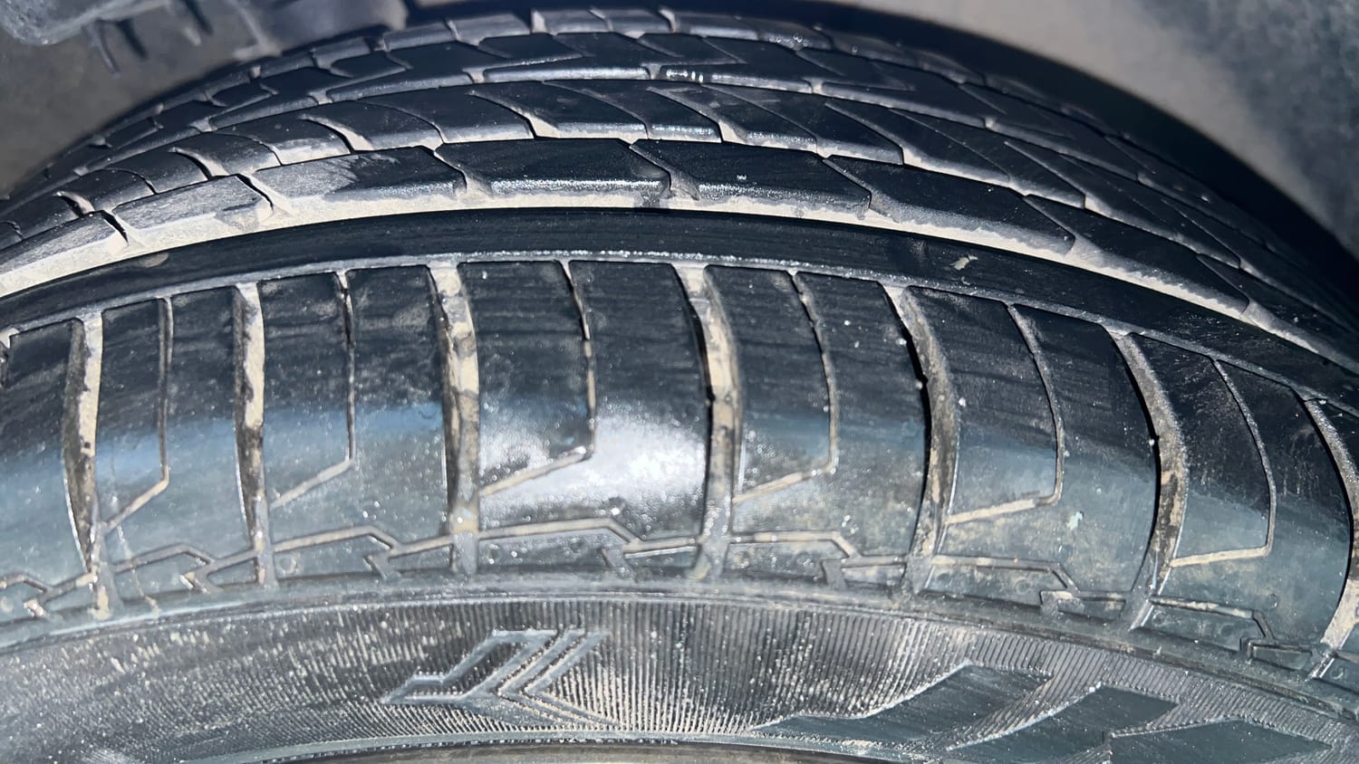 Used 2019 Hyundai Verna SX (O) 1.6 VTVT AT Petrol Automatic tyres RIGHT FRONT TYRE TREAD VIEW