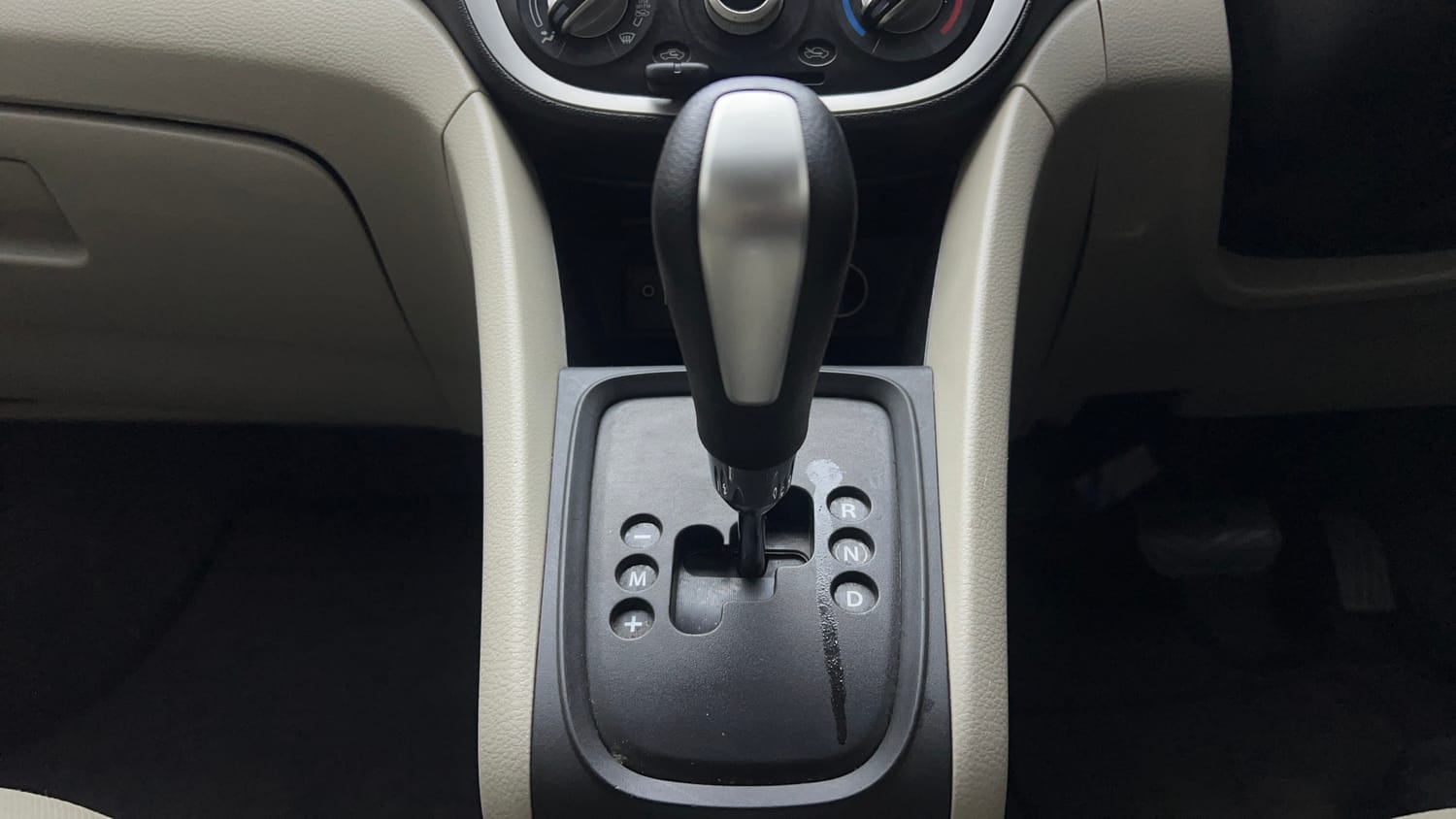 Used 2020 Maruti Suzuki Celerio ZXi (O) AMT Petrol Automatic interior GEAR  KNOB VIEW