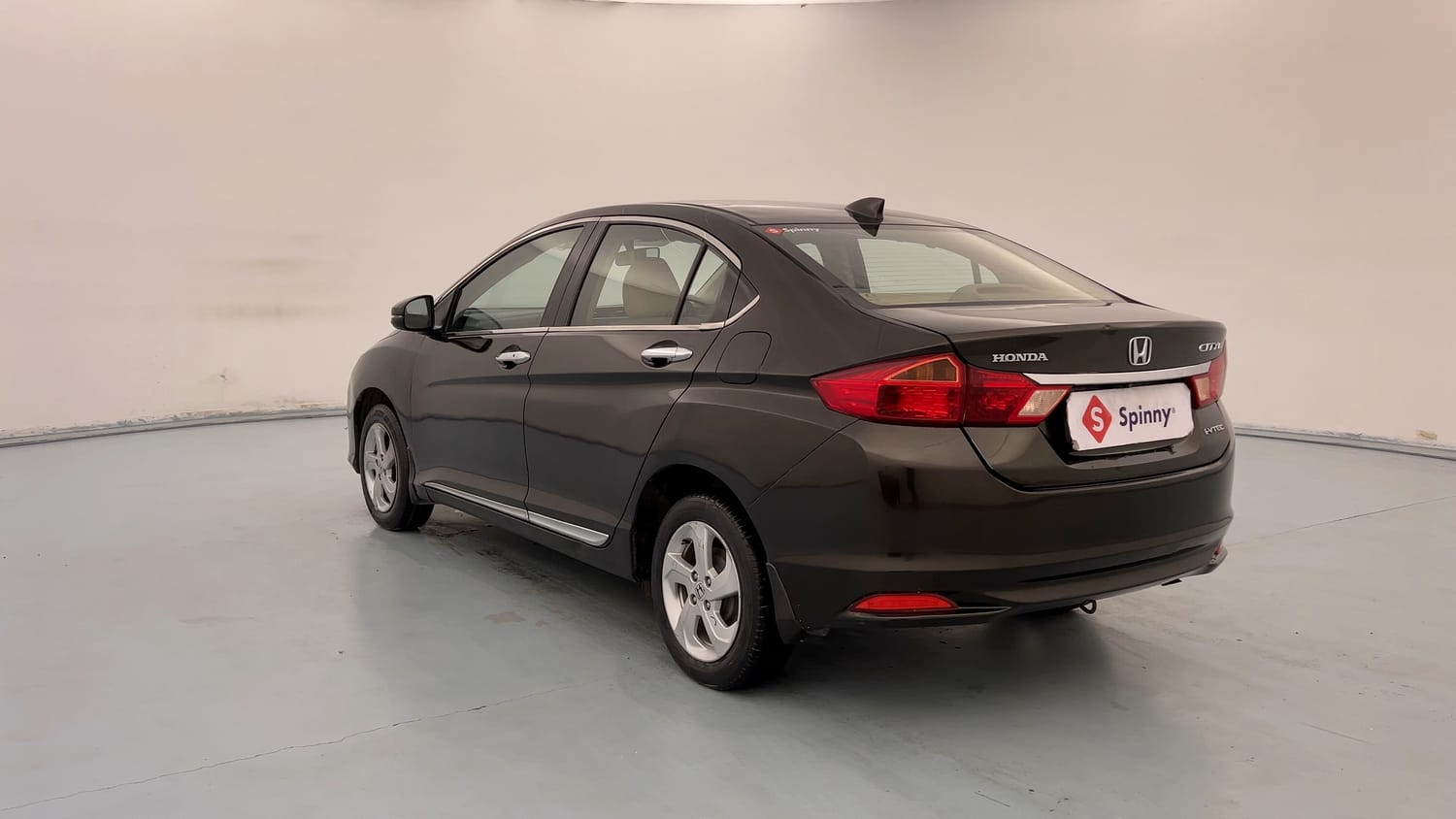Used 2015 Honda City VX Petrol Manual exterior LEFT REAR CORNER VIEW
