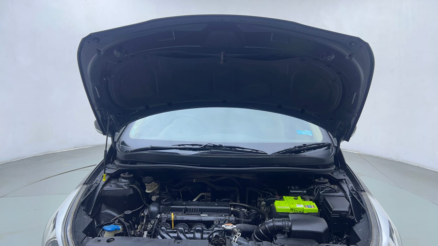 Used 2015 Hyundai Fluidic Verna 4S 1.6 VTVT S(O) Petrol Manual engine ENGINE & BONNET OPEN FRONT VIEW