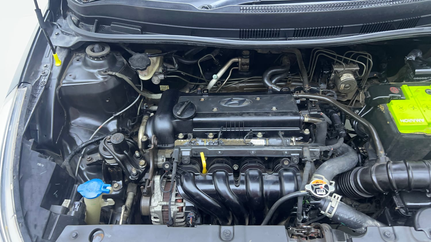 Used 2015 Hyundai Fluidic Verna 4S 1.6 VTVT S(O) Petrol Manual engine ENGINE RIGHT SIDE VIEW