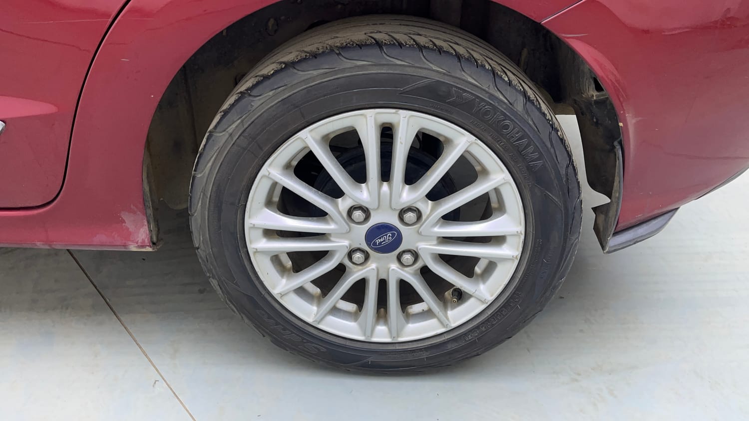 Used 2019 Ford Figo Aspire Titanium 1.2 Ti-VCT Petrol Manual tyres LEFT REAR TYRE RIM VIEW