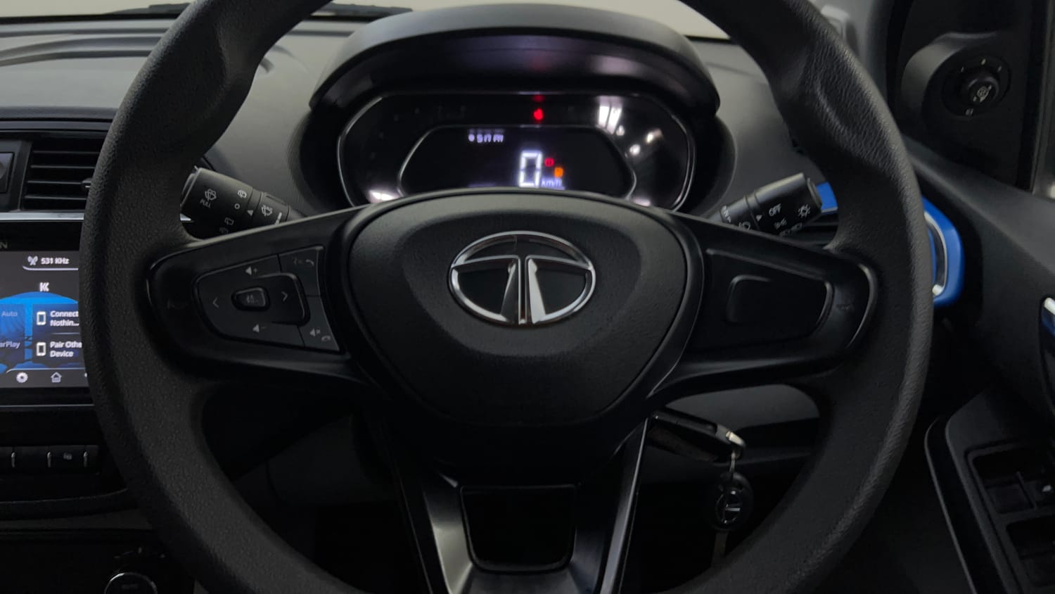 Used 2021 Tata Tiago XZ Plus Petrol Manual top_features Airbags