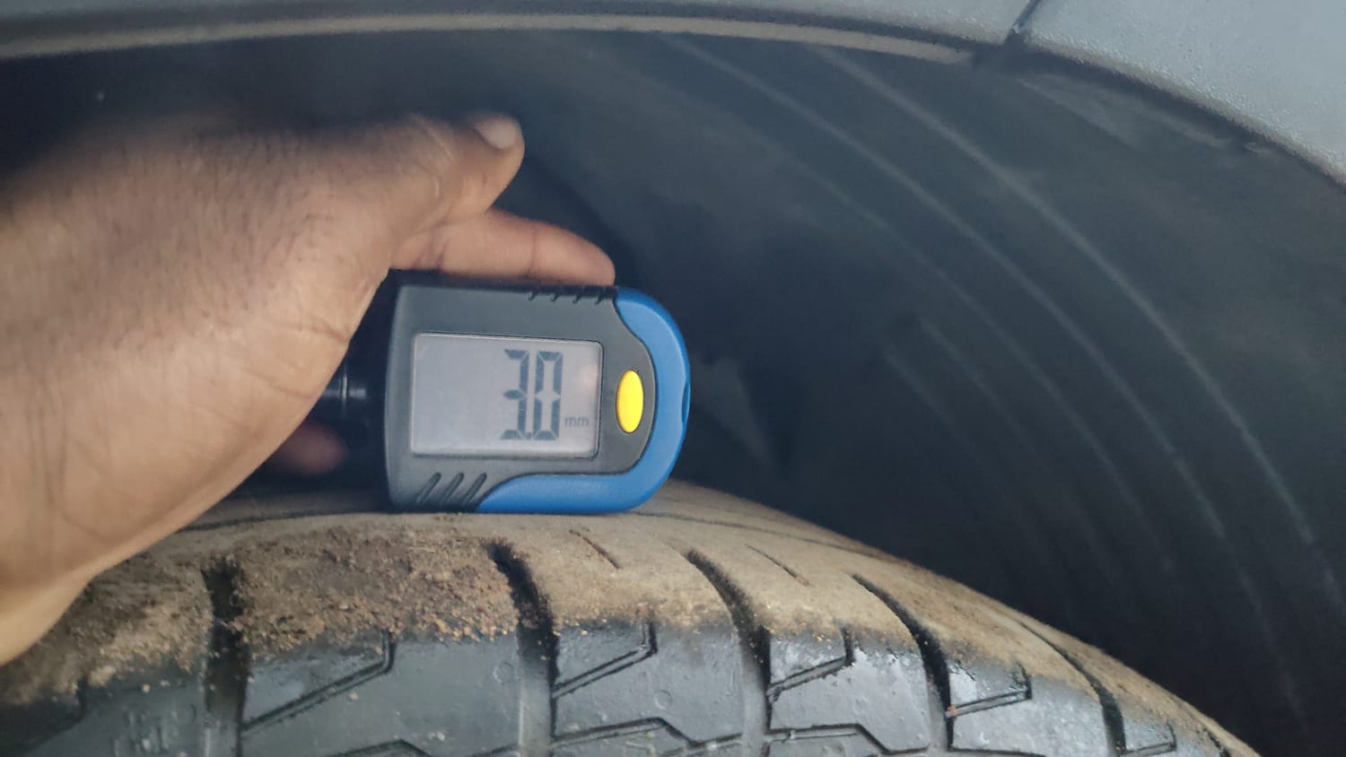 Used 2021 Hyundai Creta SX 1.5 Petrol Petrol Manual tyres RIGHT FRONT TYRE TREAD VIEW