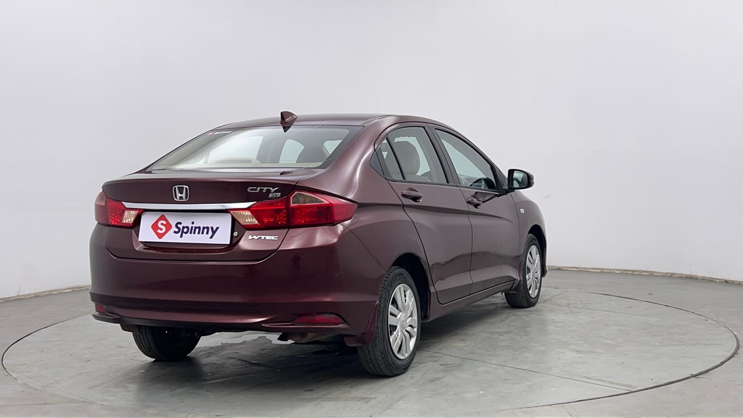 Used 2015 Honda City SV Petrol Manual exterior RIGHT REAR CORNER VIEW