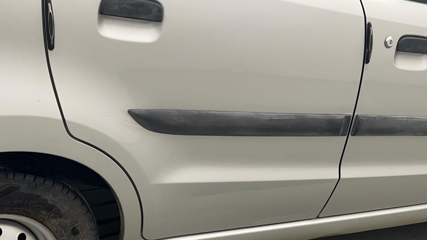 Used 2012 Maruti Suzuki A-Star Lxi Petrol Manual dents MINOR SCRATCH