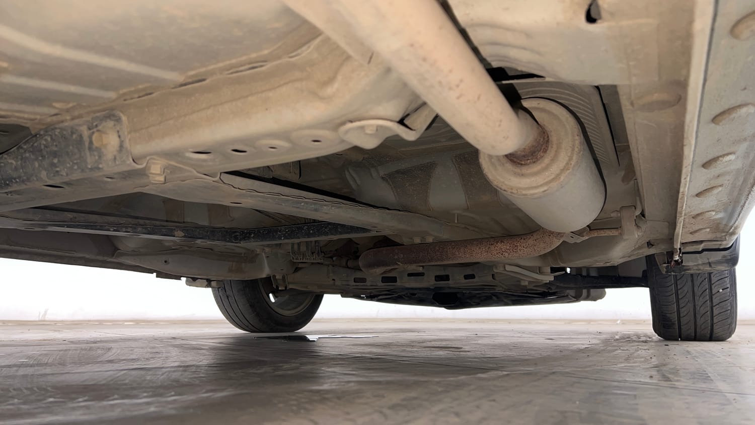 Used 2024 Honda City ZX Petrol CVT Petrol Automatic extra REAR RIGHT UNDERBODY VIEW