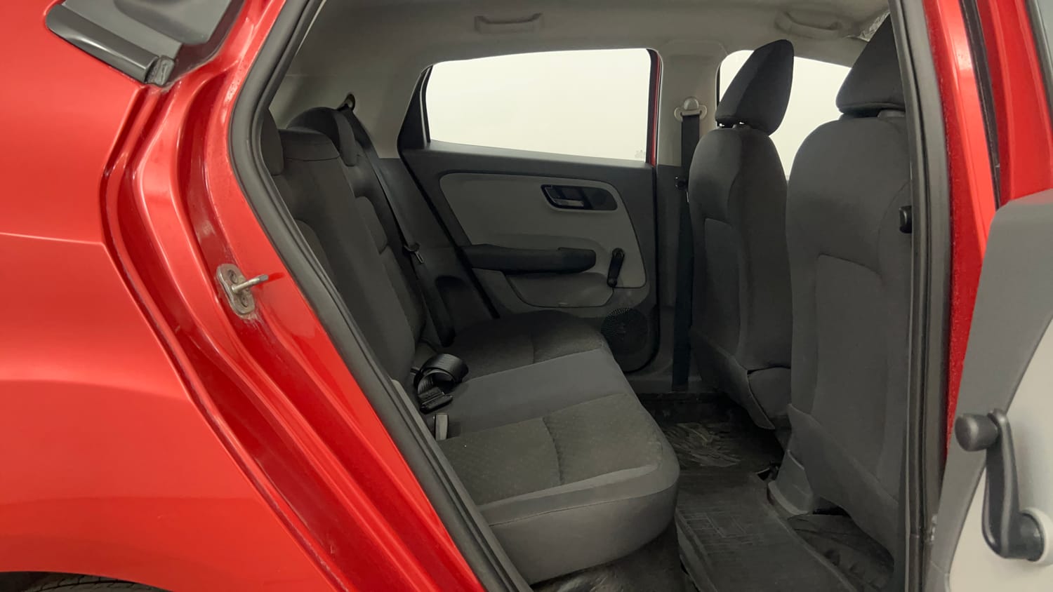 Used 2020 Tata Altroz XE Petrol Petrol Manual interior RIGHT SIDE REAR DOOR CABIN VIEW