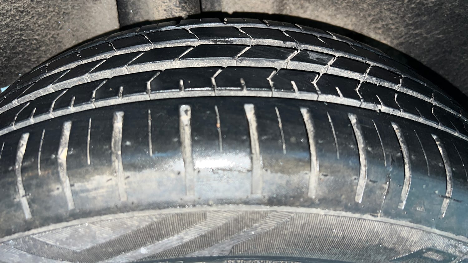 Used 2020 Toyota Glanza V Petrol Manual tyres RIGHT REAR TYRE TREAD VIEW