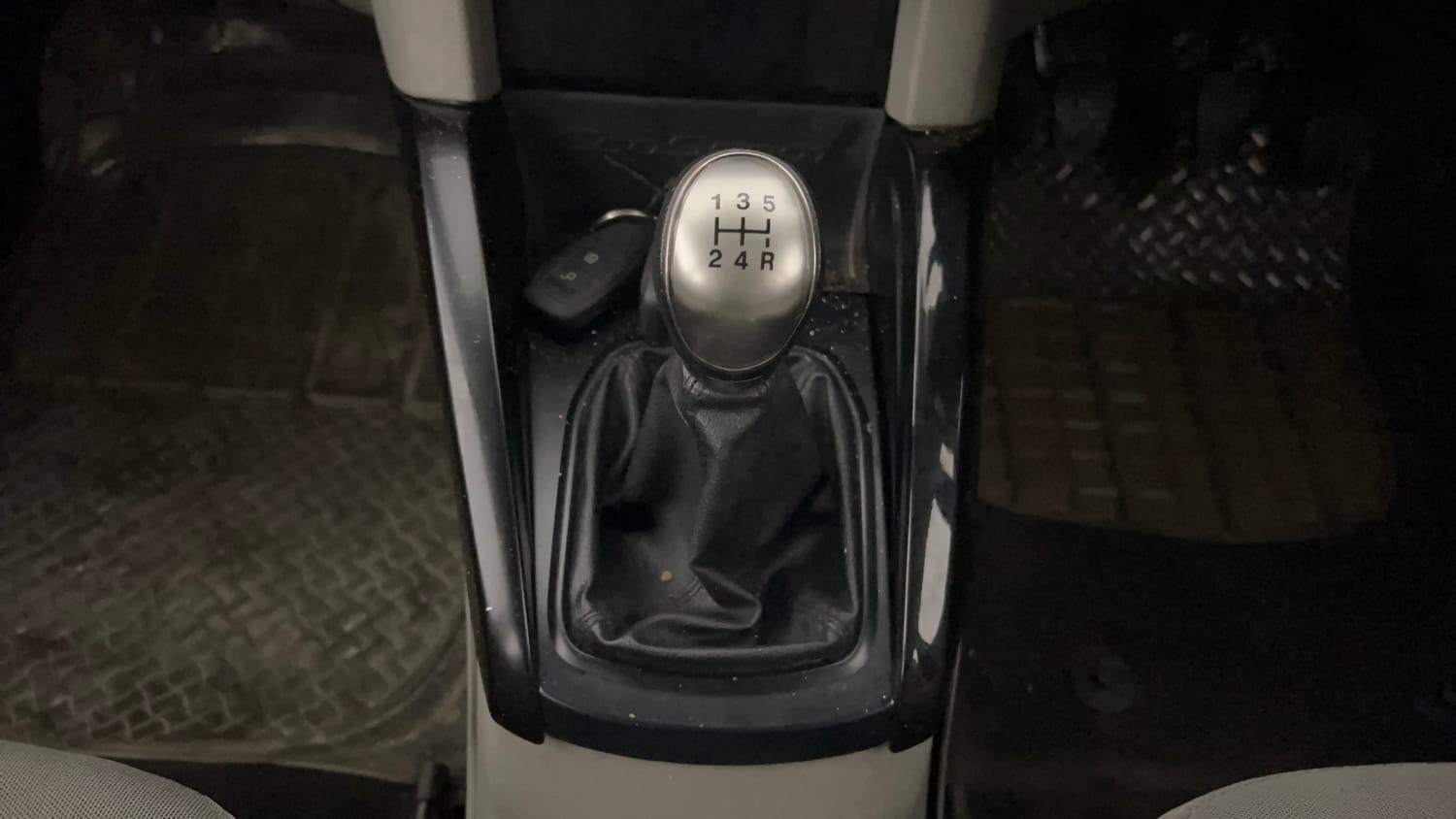 Used 2017 Ford EcoSport Trend+ 1.5L TDCi Diesel Manual interior GEAR  KNOB VIEW