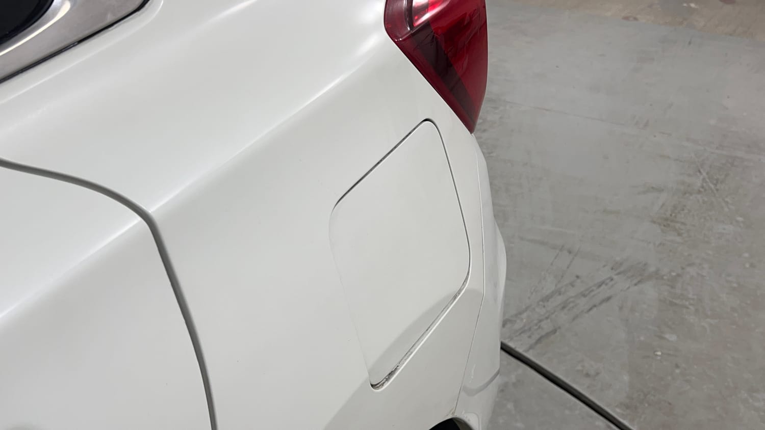 Used 2023 Maruti Suzuki Baleno Zeta AGS Petrol Automatic dents MINOR SCRATCH