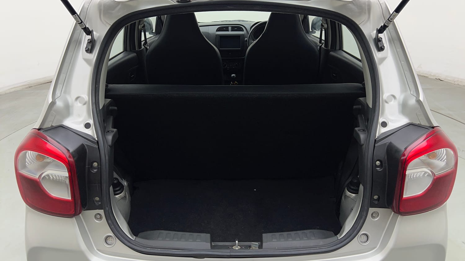 Used 2023 Maruti Suzuki Alto K10 LXi Petrol Manual interior DICKY INSIDE VIEW