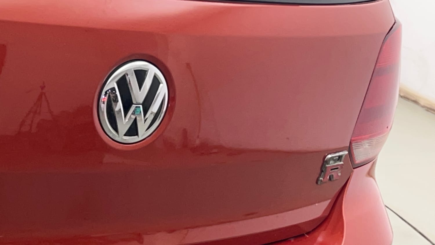 Used 2016 Volkswagen Polo Comfortline 1.2L (P) Petrol Manual dents MINOR SCRATCH