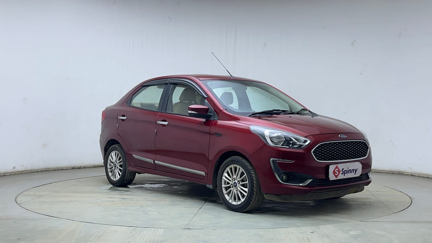 Used 2019 Ford Figo Aspire Titanium 1.2 Ti-VCT Petrol Manual exterior RIGHT FRONT CORNER VIEW