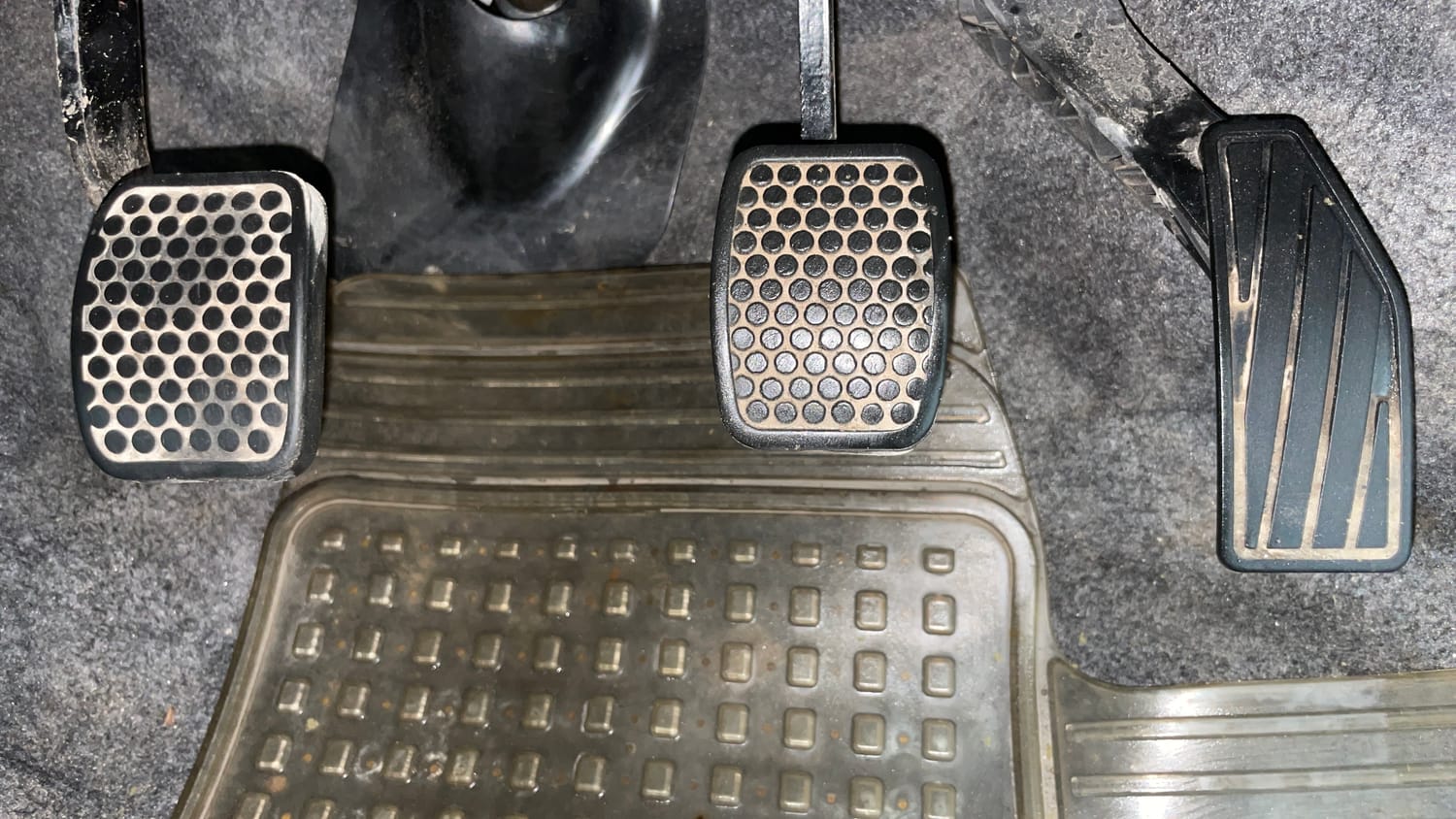 Used 2016 Maruti Suzuki Alto 800 Lxi Petrol Manual interior PEDALS VIEW