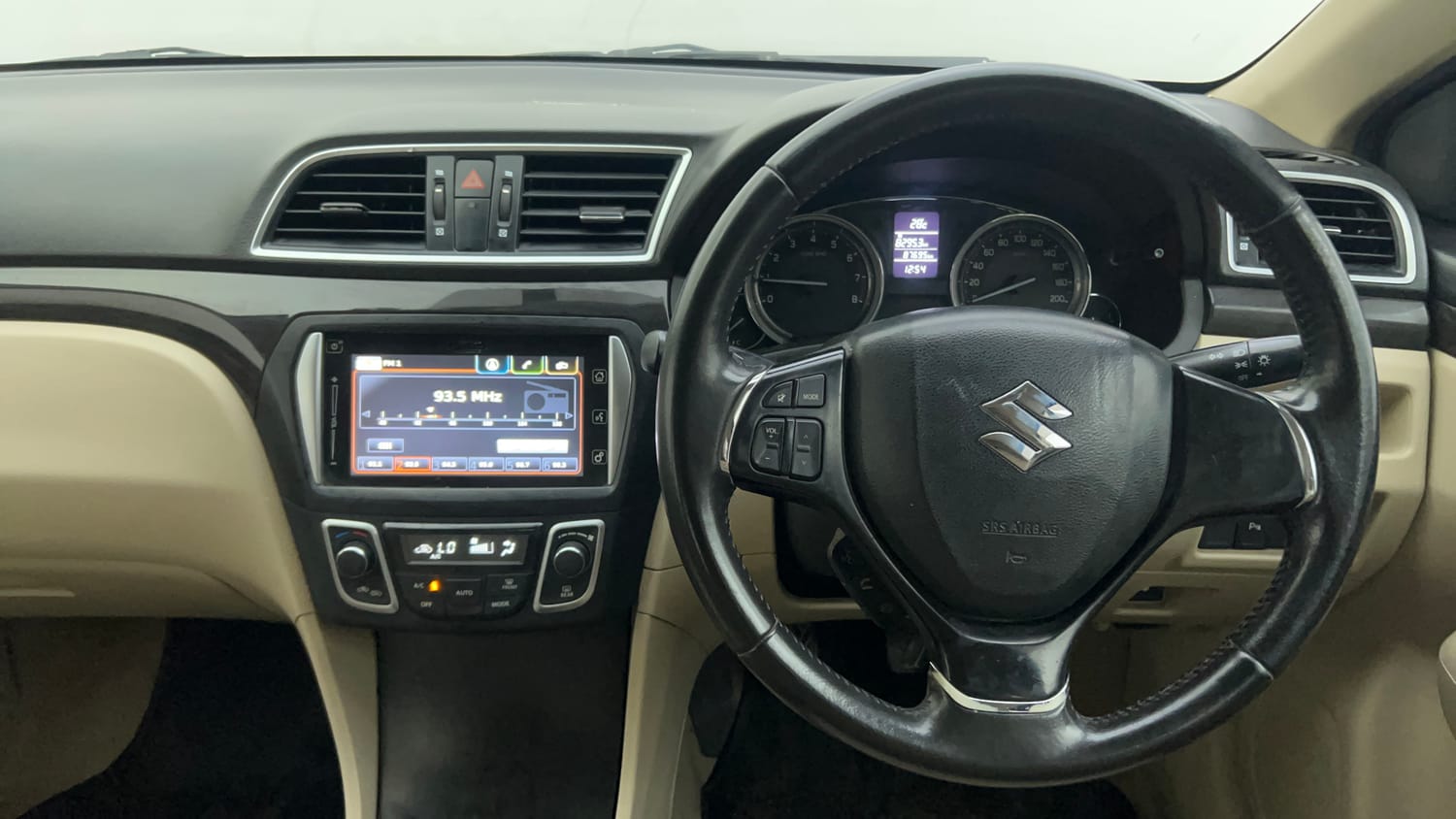 Used 2015 Maruti Suzuki Ciaz ZXI+ Petrol Manual interior STEERING VIEW