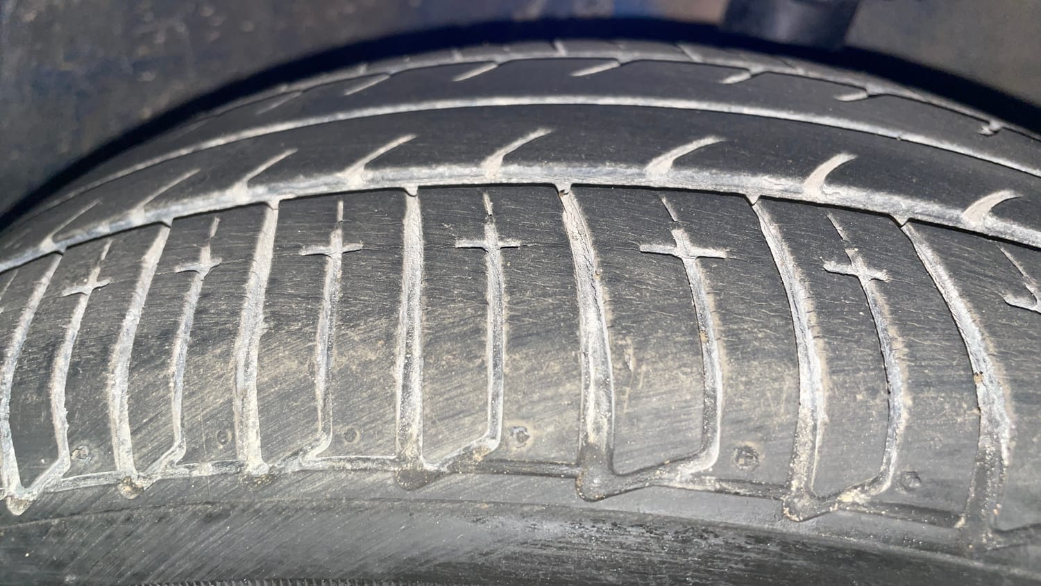 Used 2015 Hyundai Xcent SX 1.2 (O) Petrol Manual tyres RIGHT FRONT TYRE TREAD VIEW