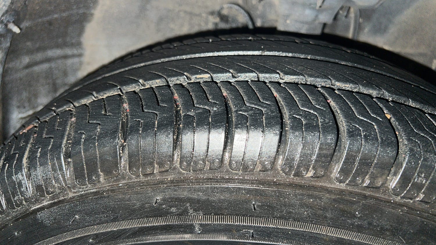 Used 2016 Hyundai Elite i20 Magna 1.2 Petrol Manual tyres RIGHT FRONT TYRE TREAD VIEW