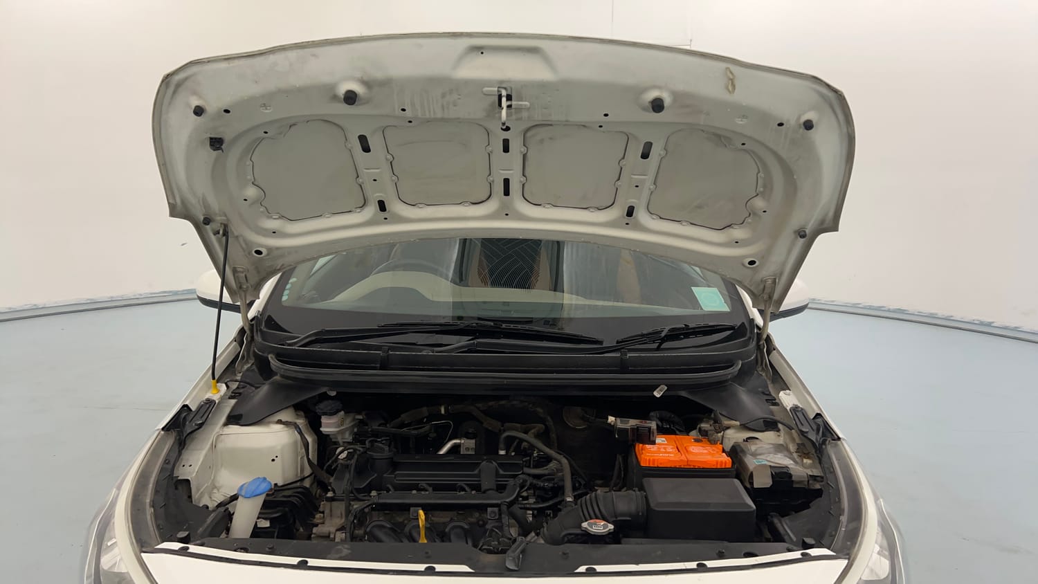 Used 2016 Hyundai Elite i20 Magna 1.2 Petrol Manual engine ENGINE & BONNET OPEN FRONT VIEW