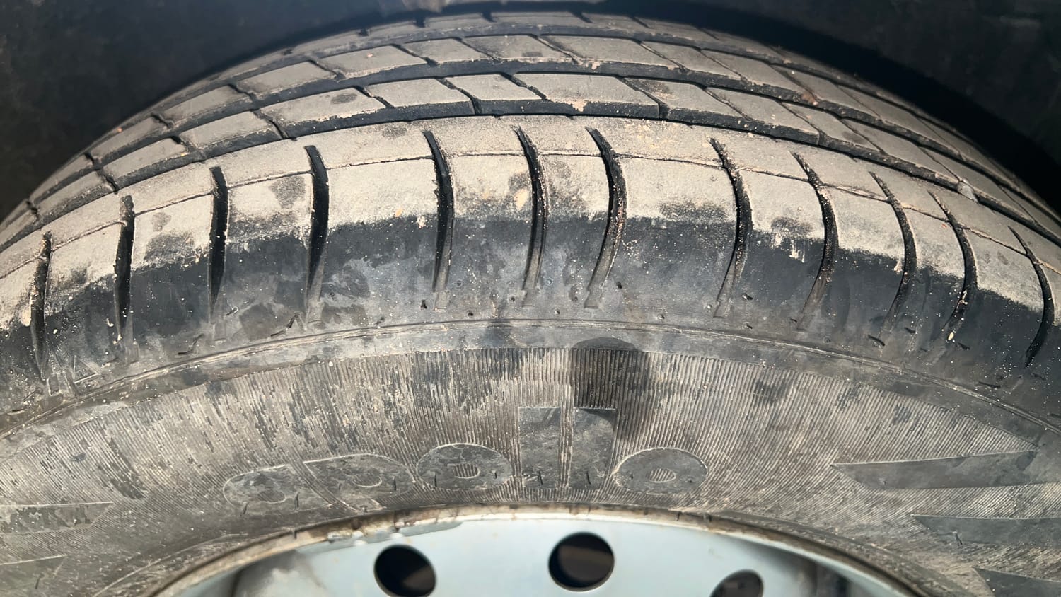 Used 2012 Maruti Suzuki A-Star Lxi Petrol Manual tyres RIGHT FRONT TYRE TREAD VIEW