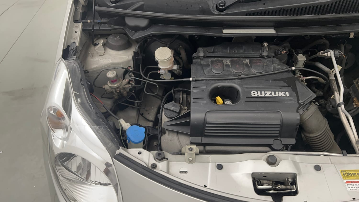 Used 2012 Maruti Suzuki A-Star Lxi Petrol Manual engine ENGINE RIGHT SIDE VIEW