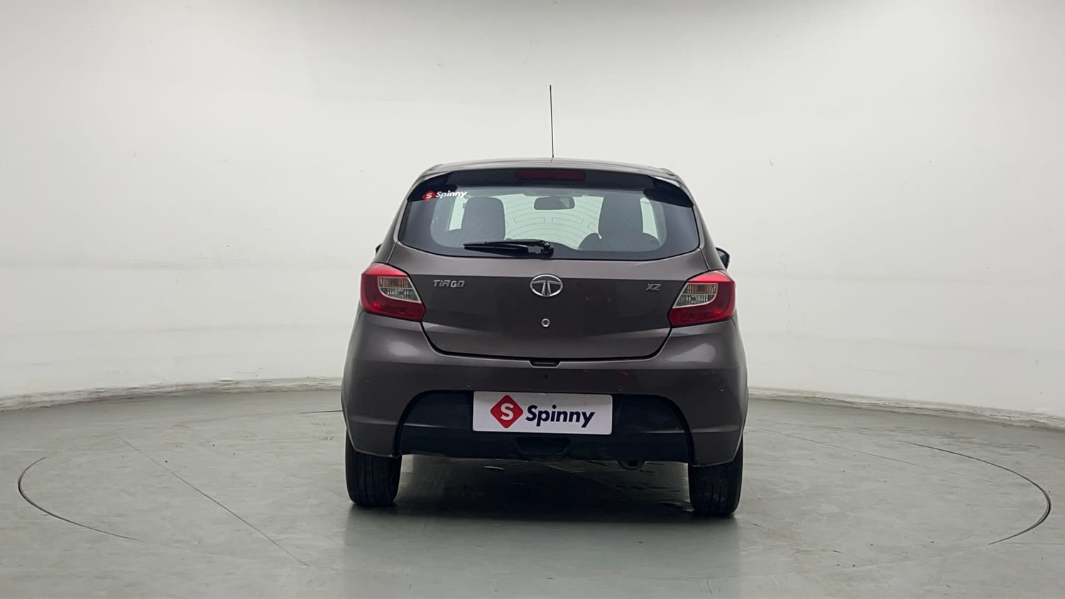 Used 2018 Tata Tiago XZ W/O Alloy Petrol + CNG(Outside Fitted) Cng Manual exterior BACK VIEW