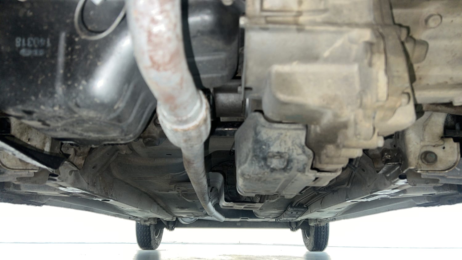 Used 2014 Hyundai Eon Era + Petrol Manual extra FRONT LEFT UNDERBODY VIEW