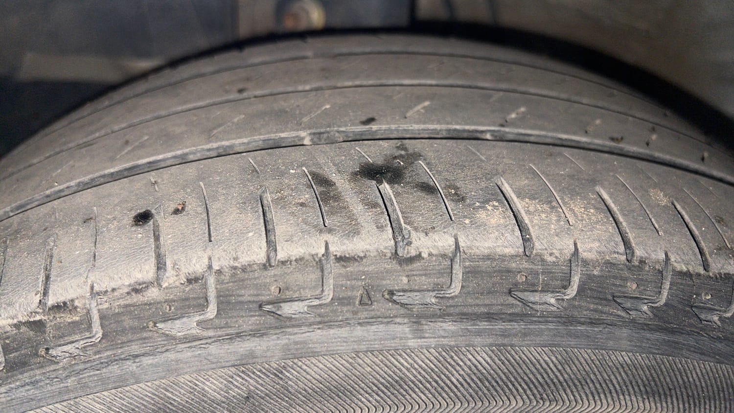 Used 2024 Honda City ZX Petrol CVT Petrol Automatic tyres LEFT FRONT TYRE TREAD VIEW