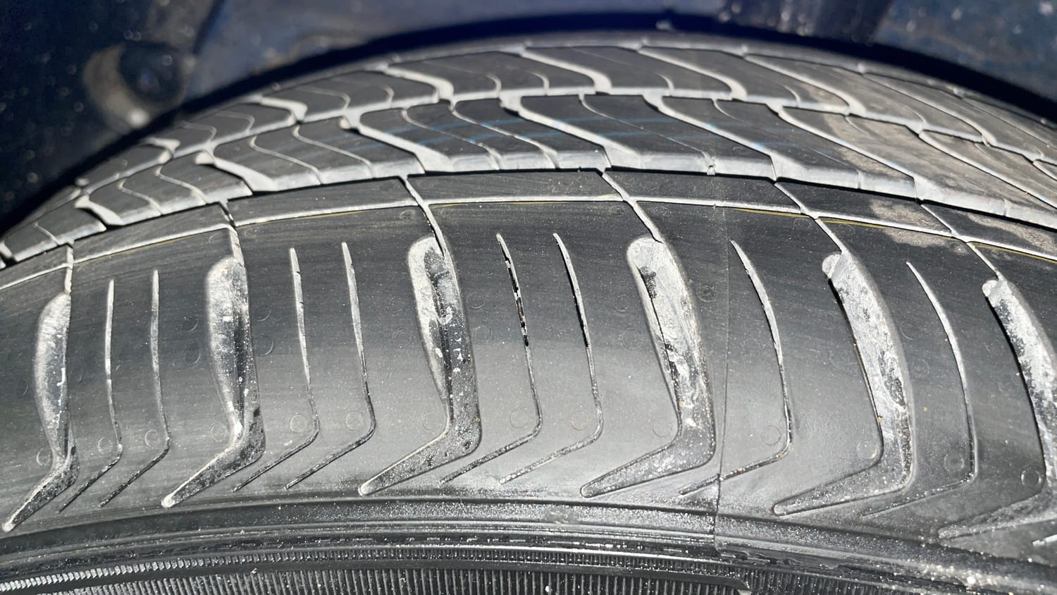 Used 2015 Hyundai Xcent SX 1.2 (O) Petrol Manual tyres RIGHT REAR TYRE TREAD VIEW