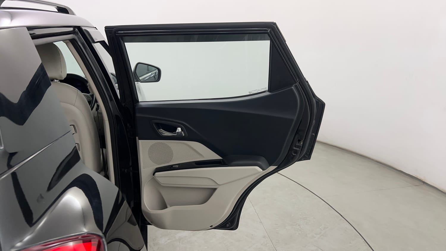 Used 2022 Mahindra XUV 300 W8 (O) 1.2 Petrol Petrol Manual interior RIGHT REAR DOOR OPEN VIEW