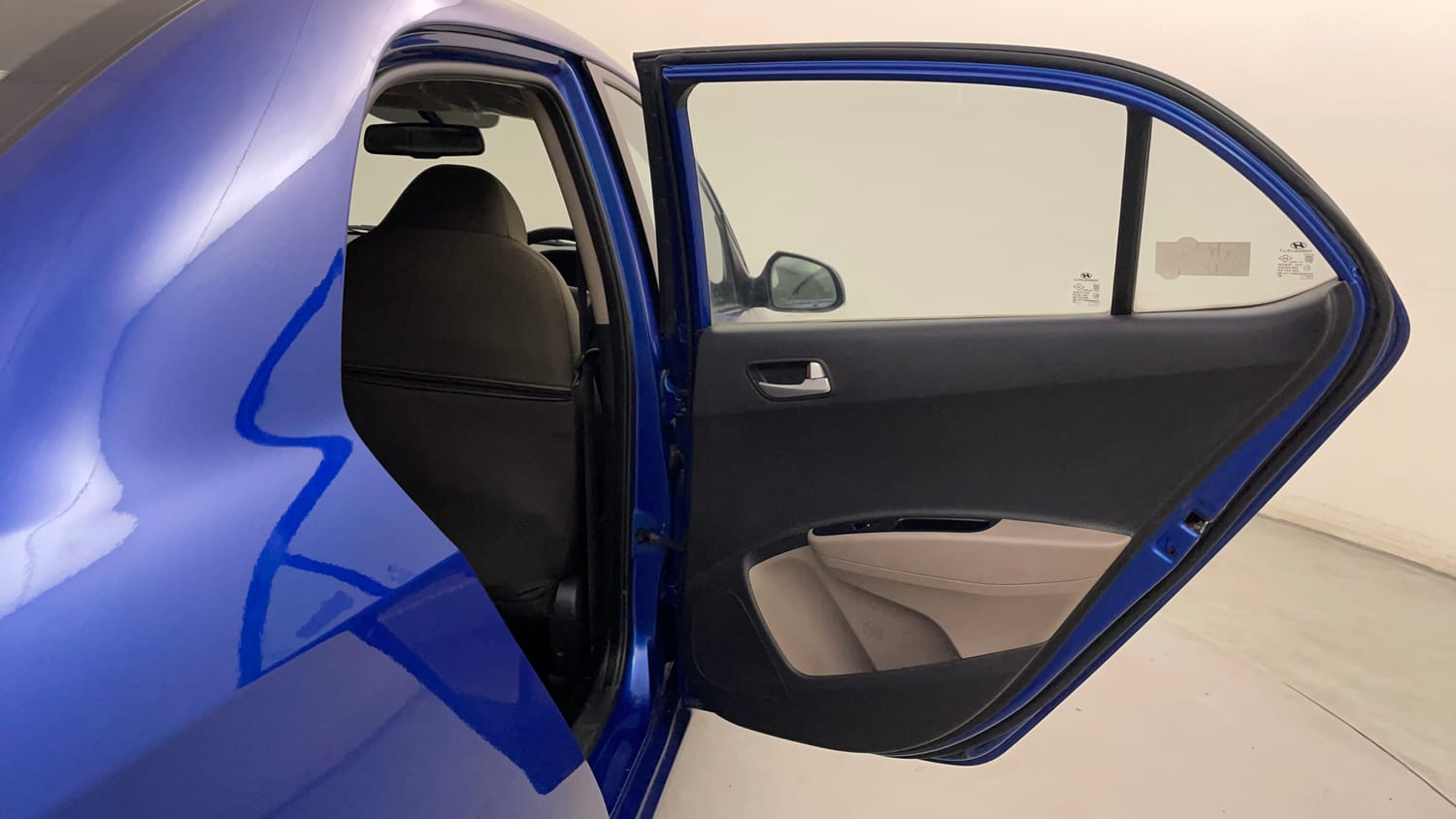 Used 2015 Hyundai Xcent SX 1.2 (O) Petrol Manual interior RIGHT REAR DOOR OPEN VIEW