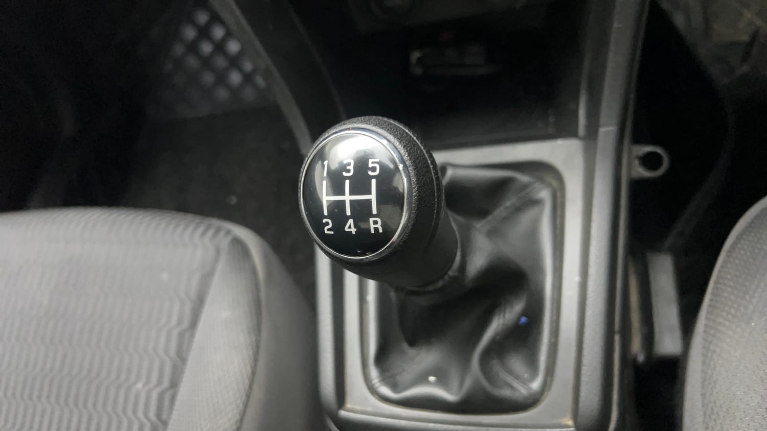 Used 2021 maruti-suzuki Vitara Brezza VXi Petrol Manual interior GEAR  KNOB VIEW