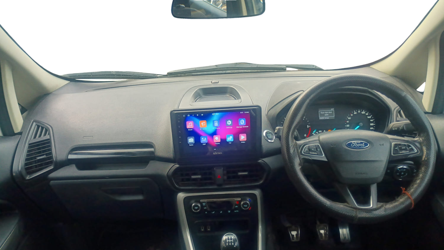Used 2018 Ford EcoSport Titanium 1.5L TDCi Diesel Manual interior DASHBOARD VIEW