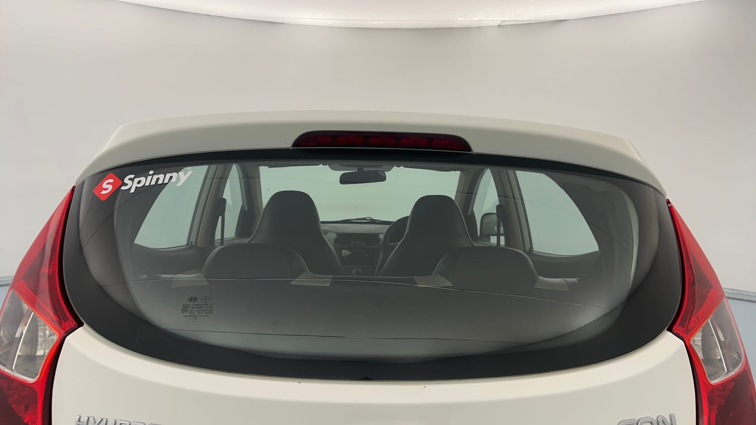 Used 2014 Hyundai Eon Era + Petrol Manual exterior BACK WINDSHIELD VIEW