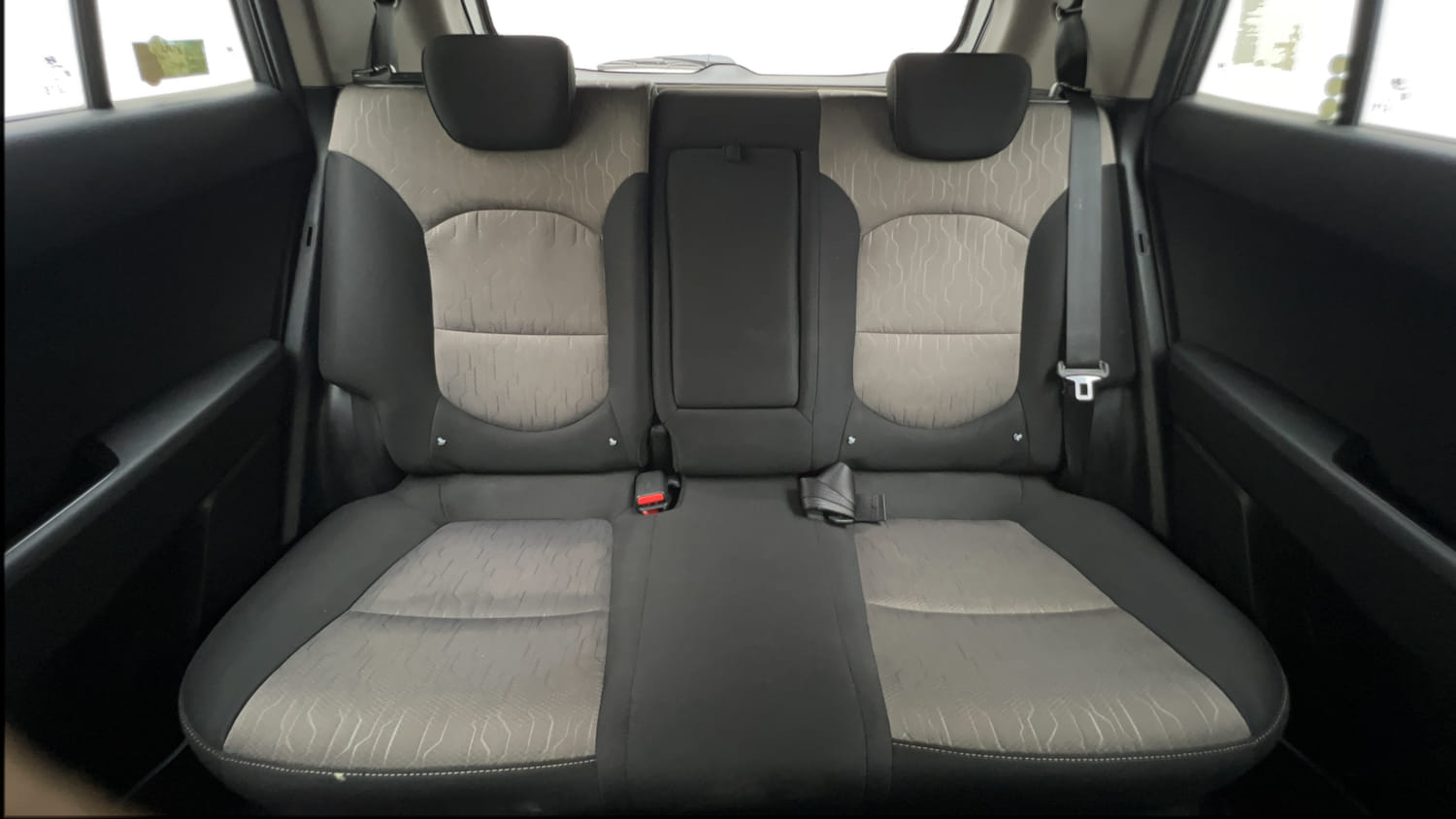 Used 2018 Hyundai Creta SX 1.6 AT CRDi Diesel Automatic interior REAR SEAT CONDITION VIEW