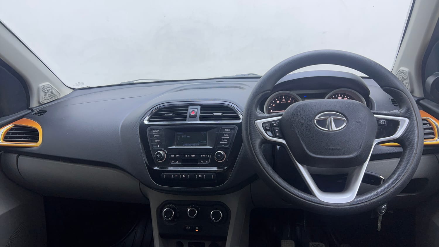 Used 2016 Tata Tiago Revotron XZ Petrol Manual interior DASHBOARD VIEW