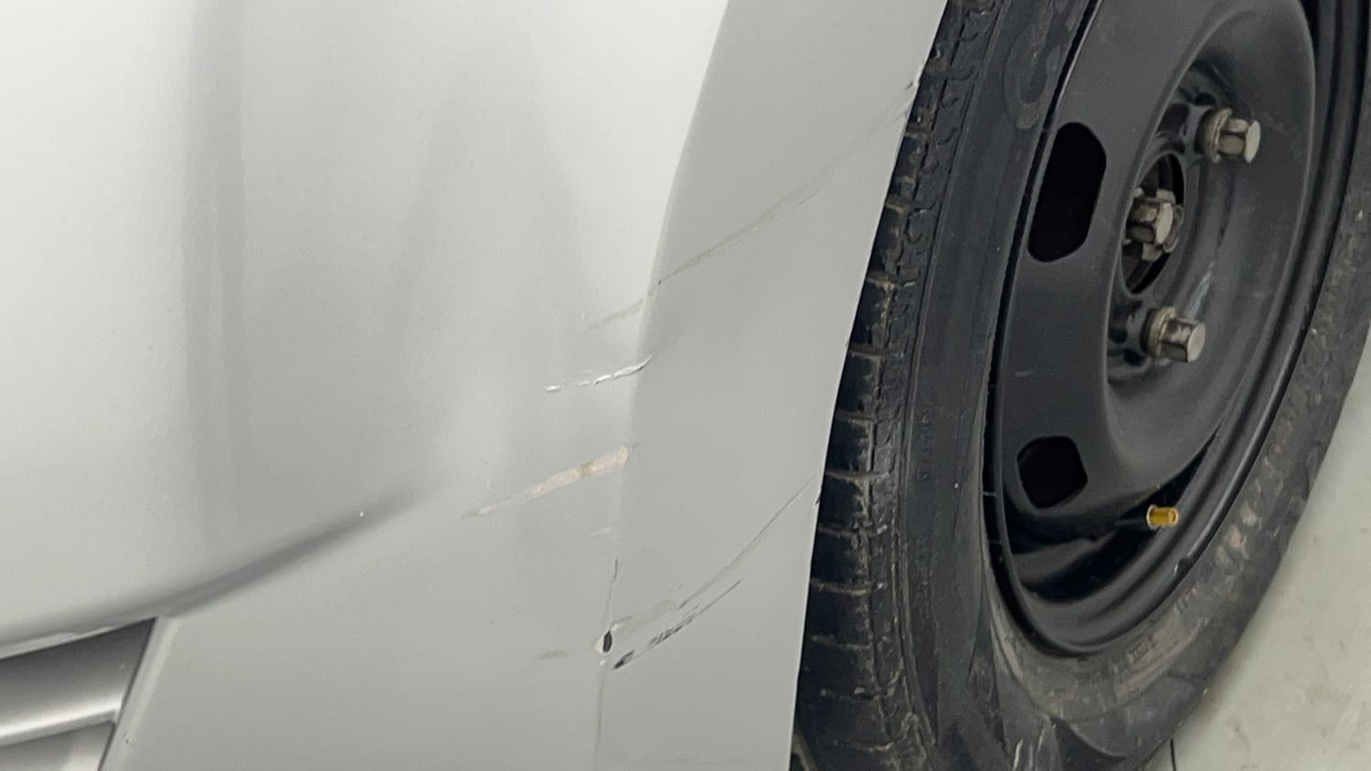 Used 2018 Datsun Redi-GO T(O) 1.0 AMT Petrol Automatic dents MINOR DENT