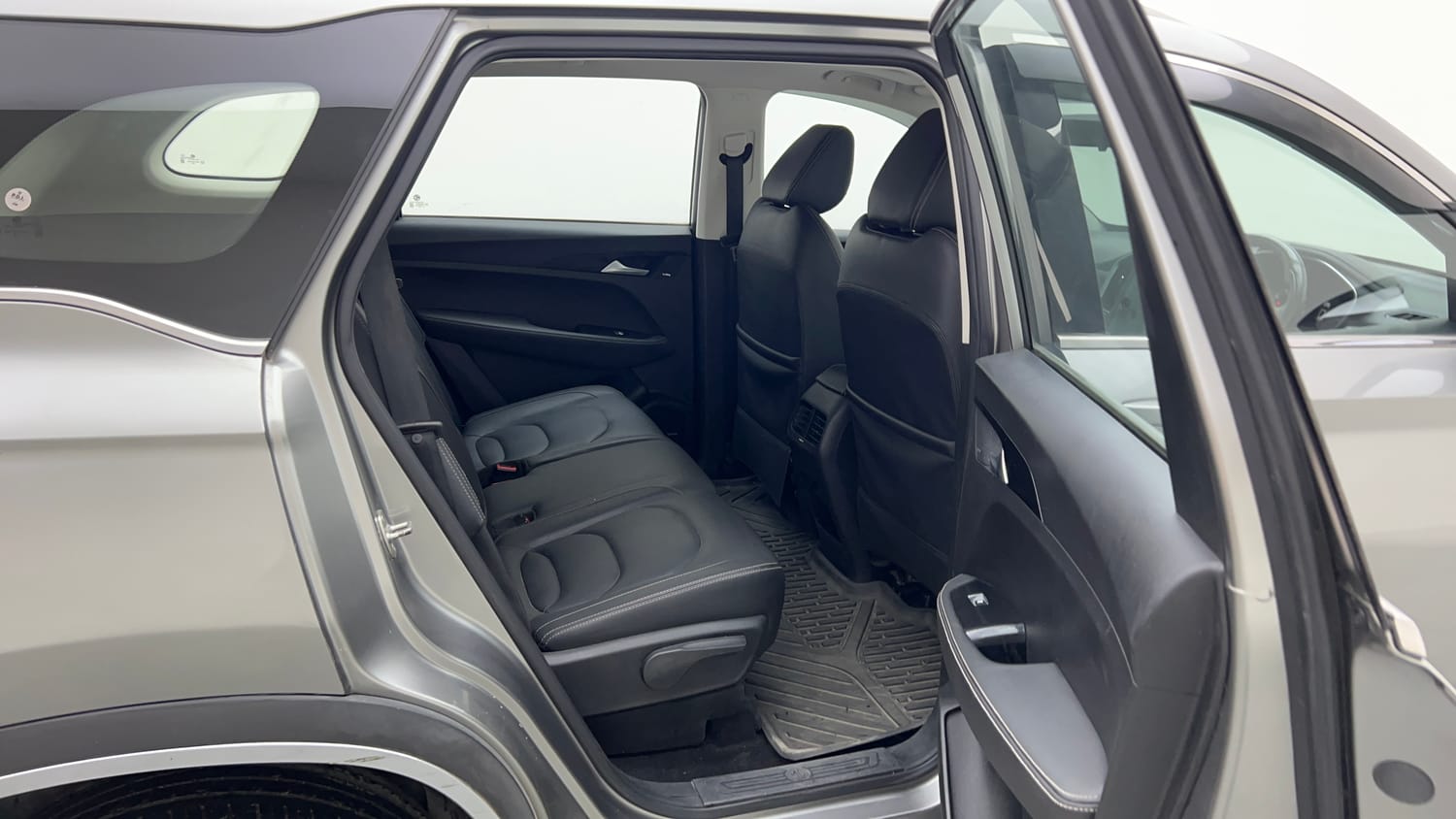 Used 2019 MG Motors Hector Sharp 1.5 DCT Petrol Petrol Automatic interior RIGHT SIDE REAR DOOR CABIN VIEW