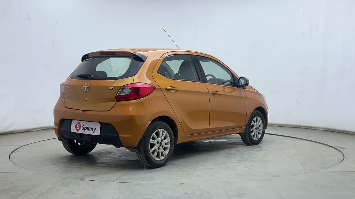 Used 2016 Tata Tiago Revotron XZ Petrol Manual exterior RIGHT REAR CORNER VIEW