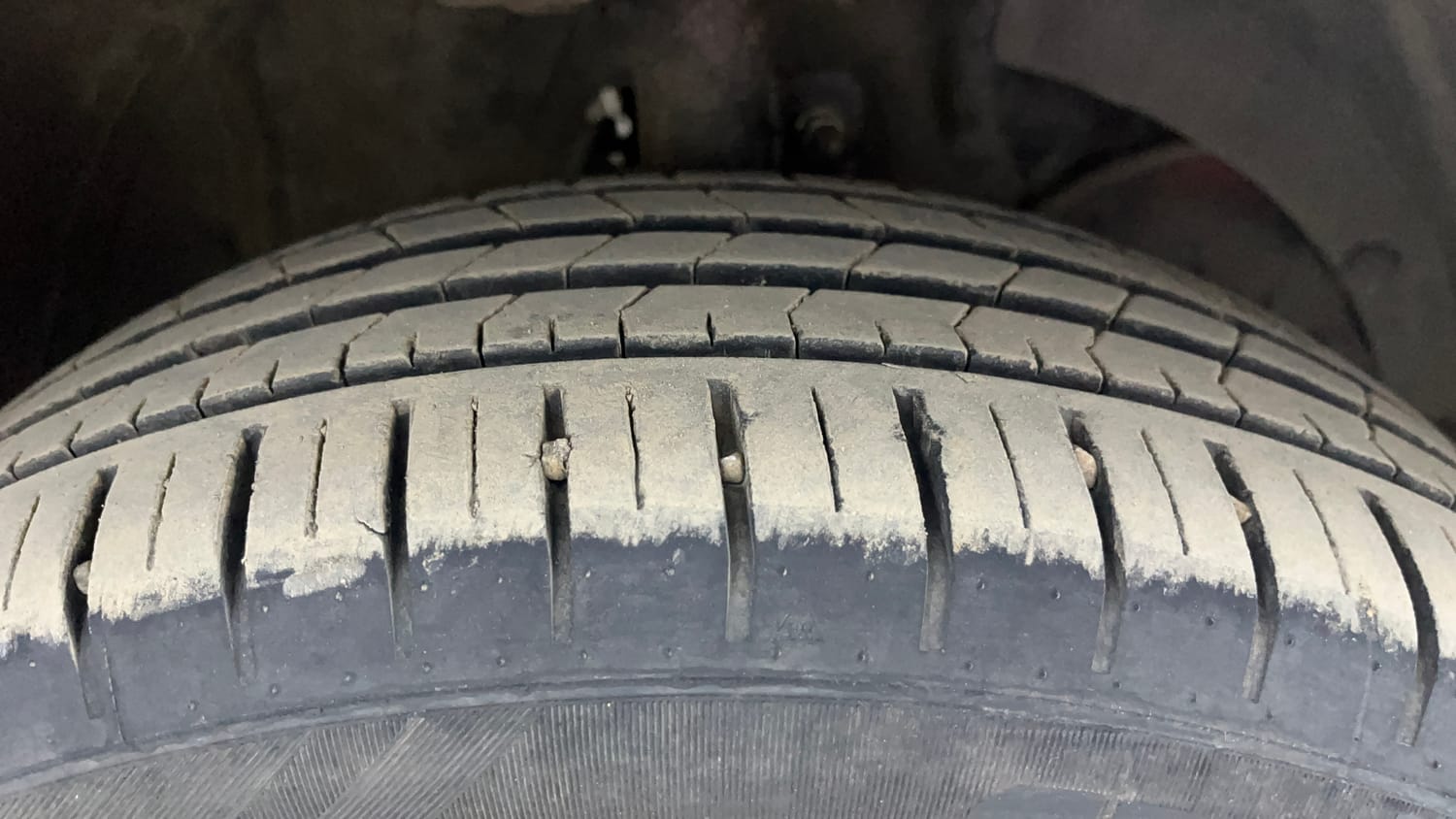Used 2024 Maruti Suzuki Baleno Zeta AGS Petrol Automatic tyres RIGHT FRONT TYRE TREAD VIEW