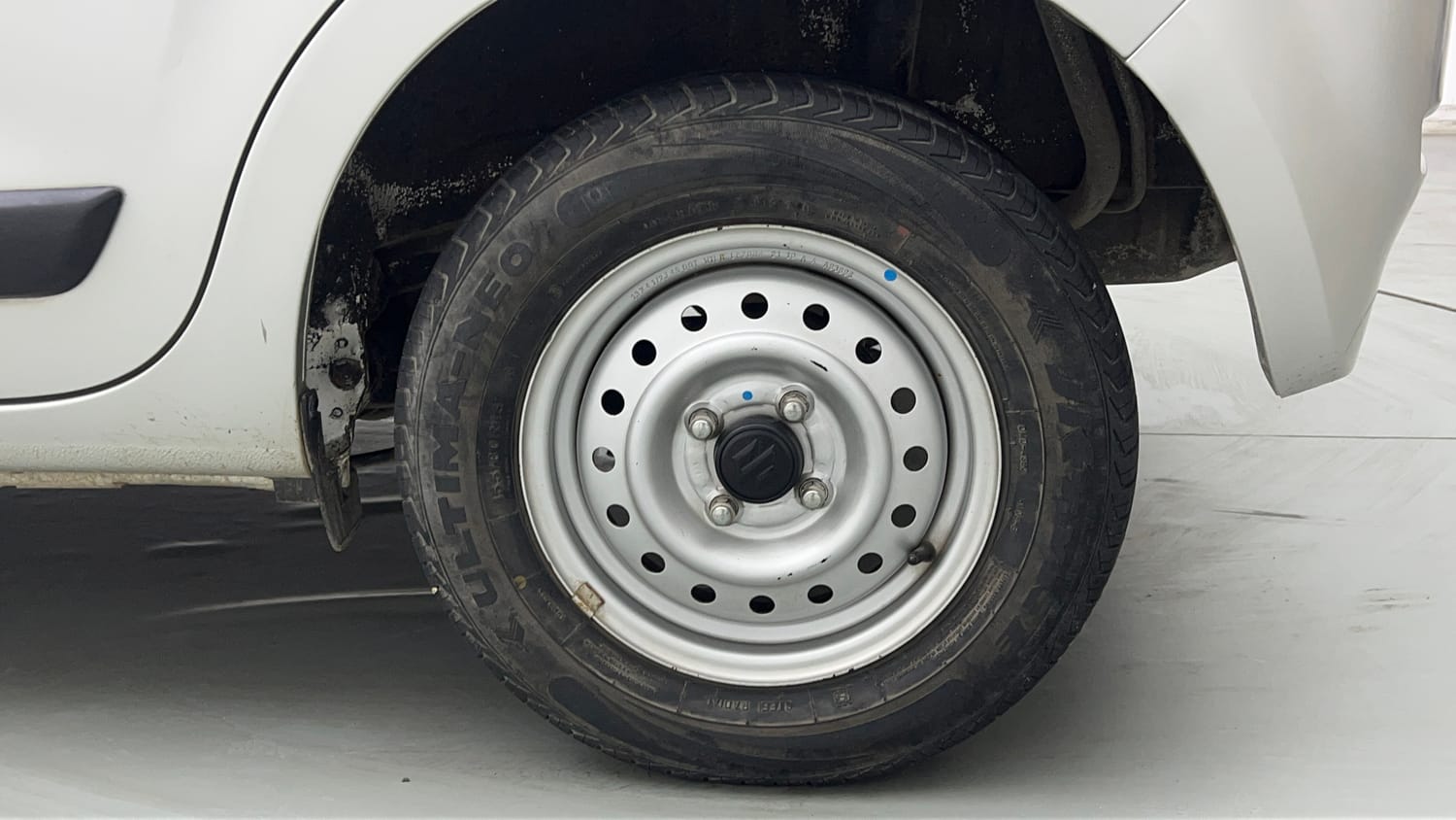 Used 2021 Maruti Suzuki Wagon R 1.0 LXi 1.0 Petrol Manual tyres LEFT REAR TYRE RIM VIEW