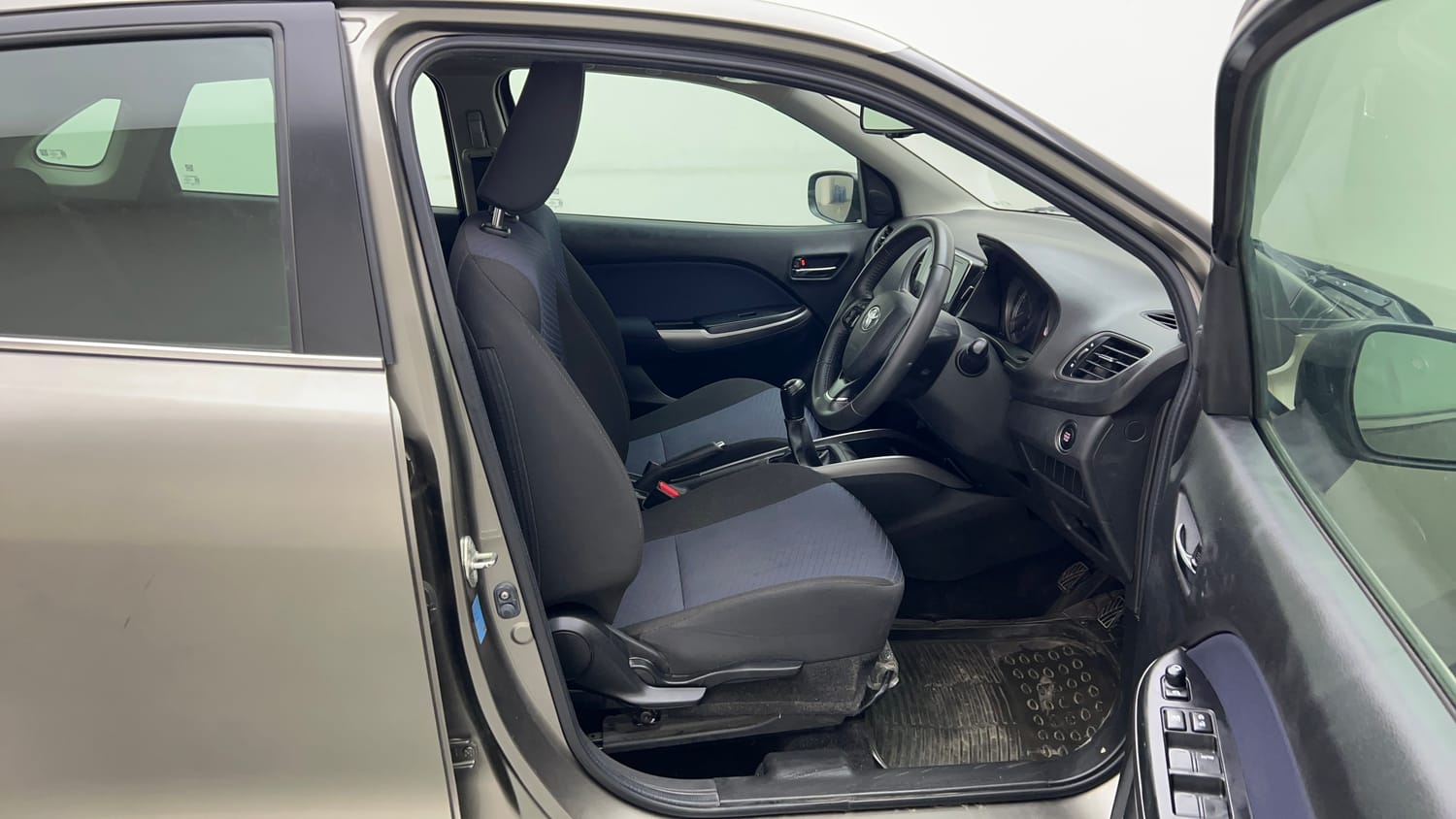 Used 2020 Toyota Glanza V Petrol Manual interior RIGHT SIDE FRONT DOOR CABIN VIEW