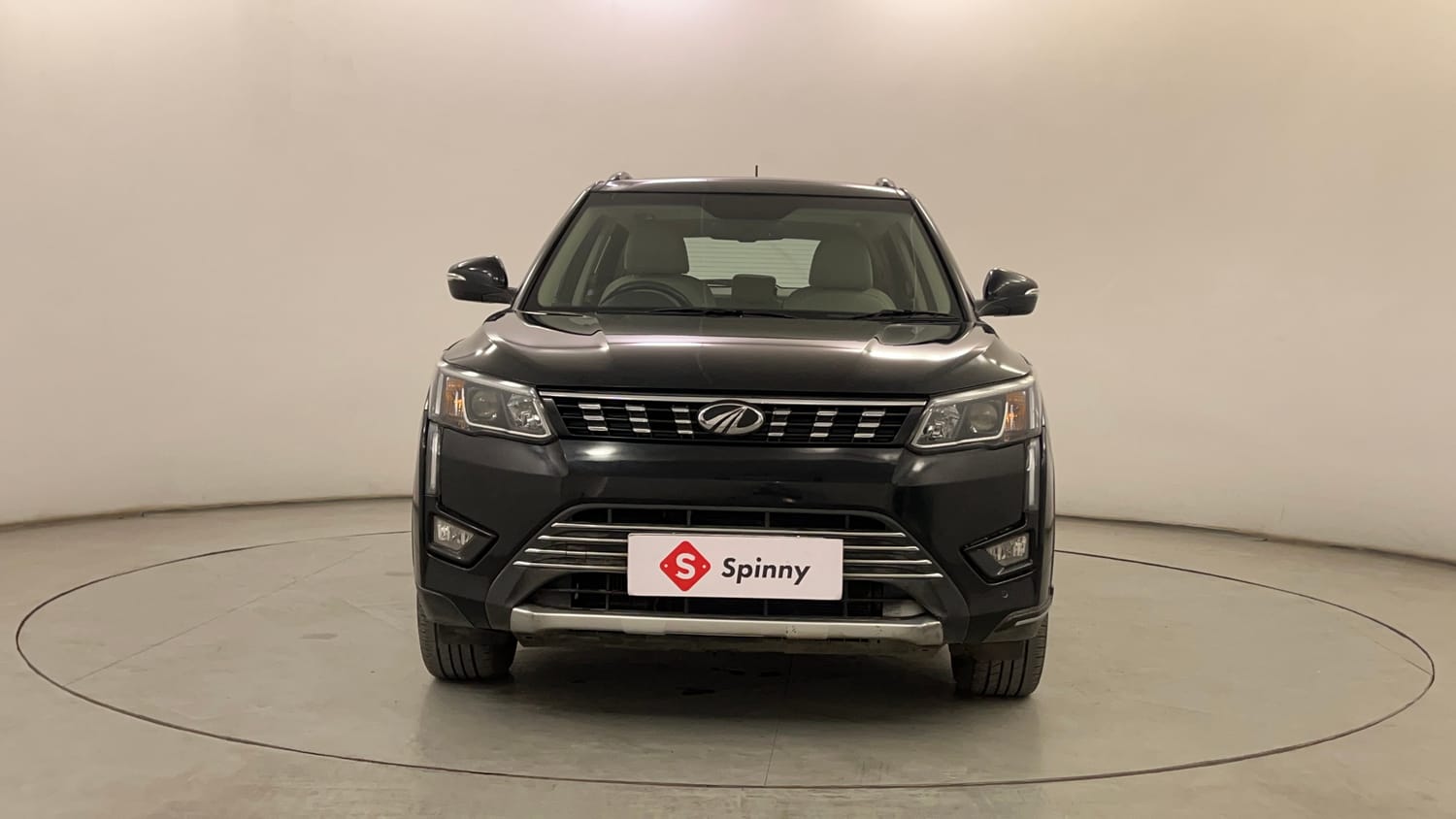 Used 2022 Mahindra XUV 300 W8 (O) 1.2 Petrol Petrol Manual exterior FRONT VIEW