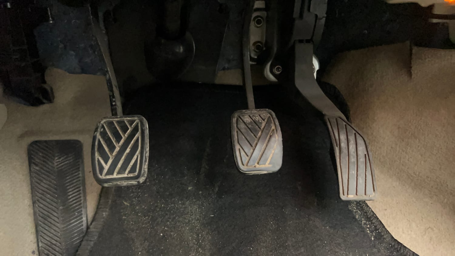 Used 2015 Maruti Suzuki Ciaz ZXI+ Petrol Manual interior PEDALS VIEW