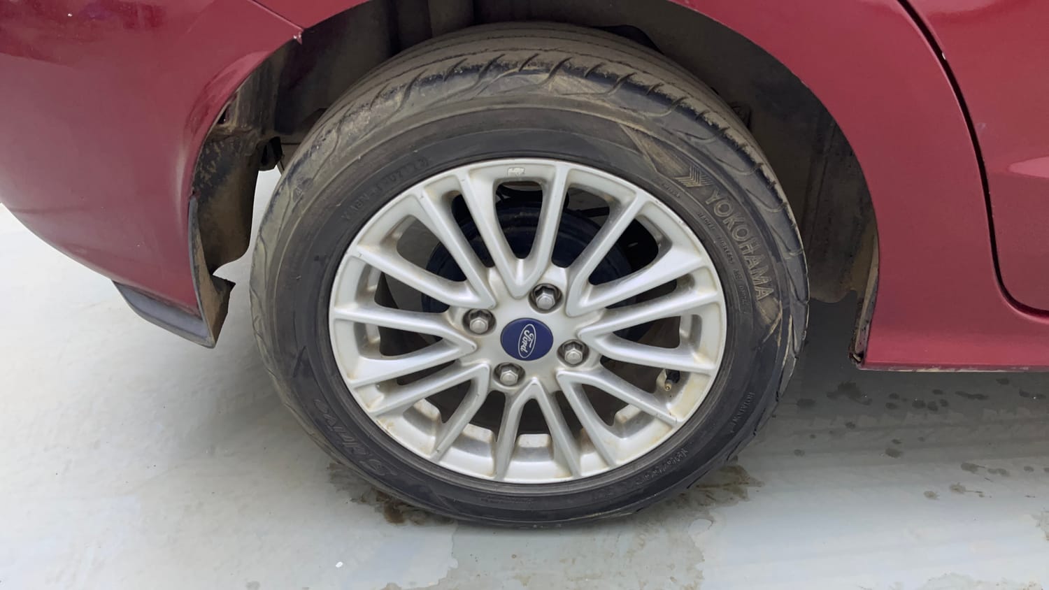 Used 2019 Ford Figo Aspire Titanium 1.2 Ti-VCT Petrol Manual tyres RIGHT REAR TYRE RIM VIEW