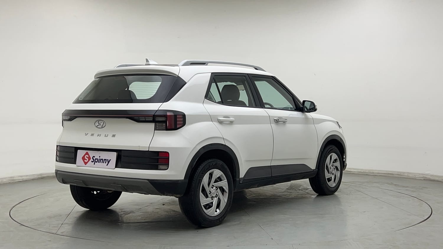 Used 2022 Hyundai Venue S (O) 1.2 Petrol Cng Manual exterior RIGHT REAR CORNER VIEW