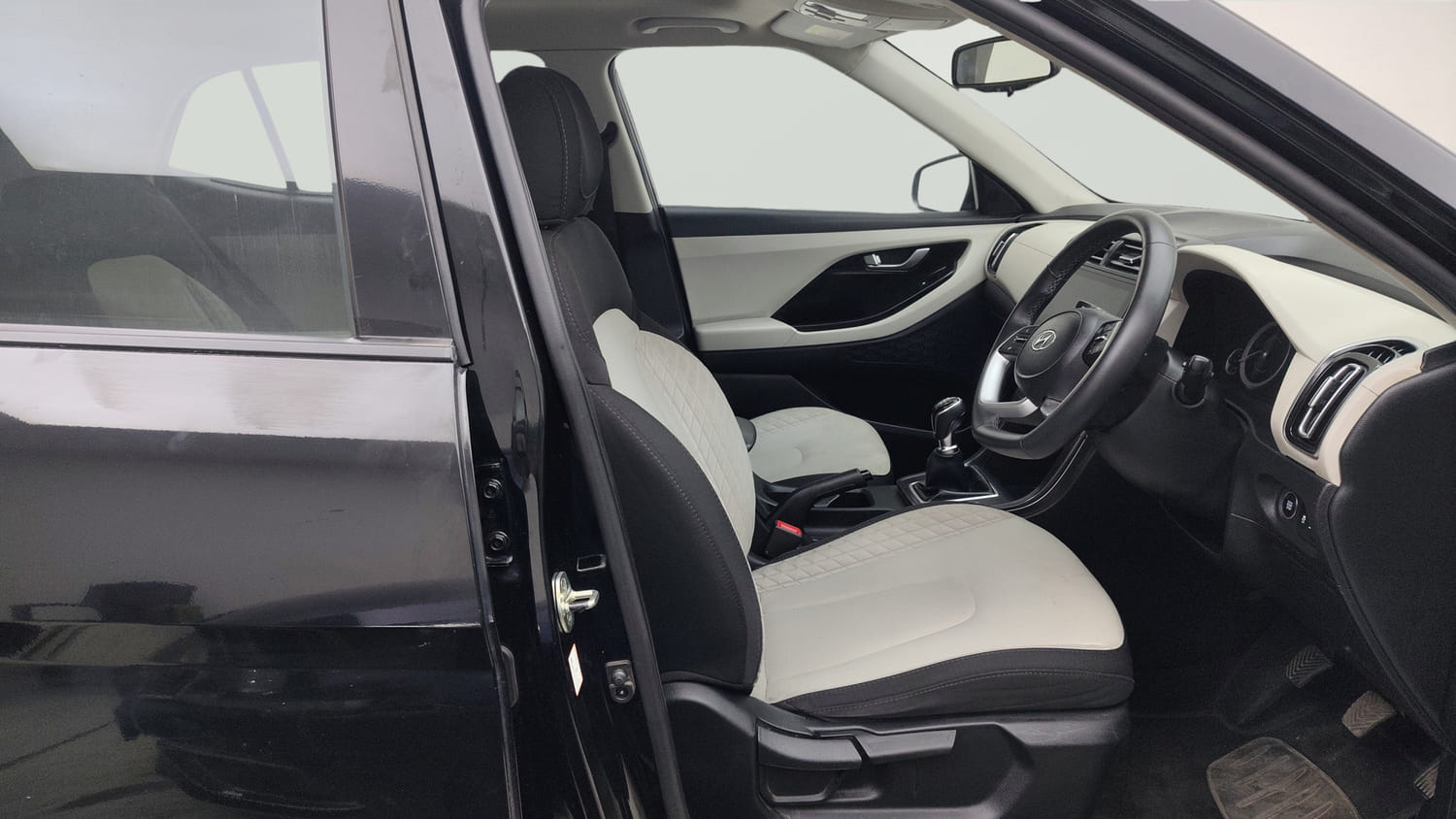 Used 2021 Hyundai Creta SX 1.5 Petrol Petrol Manual interior RIGHT SIDE FRONT DOOR CABIN VIEW