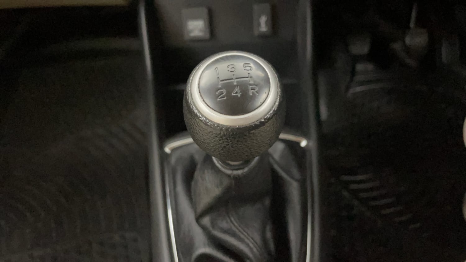 Used 2024 Honda Amaze S 1.2 Petrol MT Petrol Manual interior GEAR  KNOB VIEW